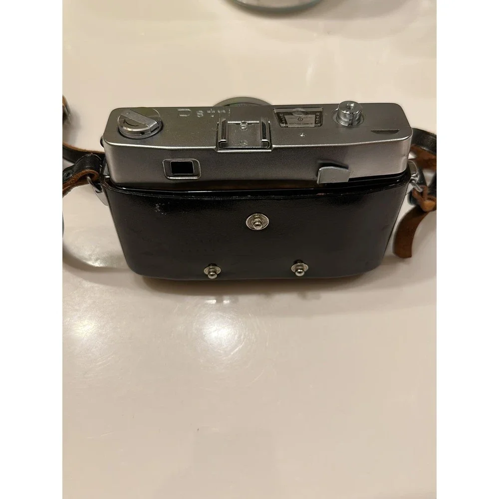 PETRI 7S - Vintage 35mm Film Camera made in Japan in 60's/ Rangefinder Camera/Ci - Picture 4 of 10